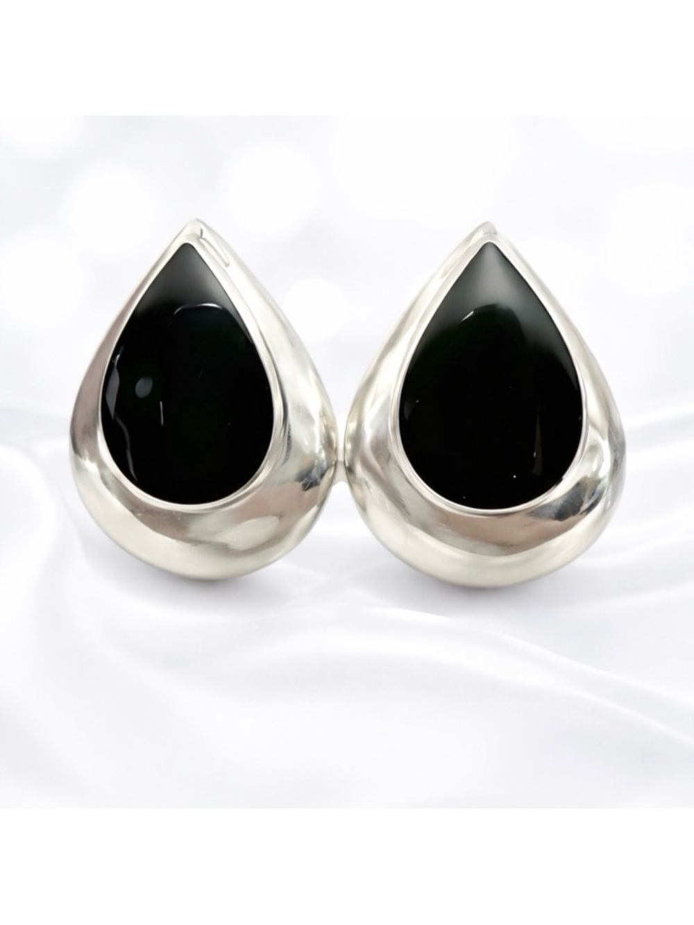 Vintage Mid Century Teardrop Sterling Silver Onyx Clip-On Earrings .925